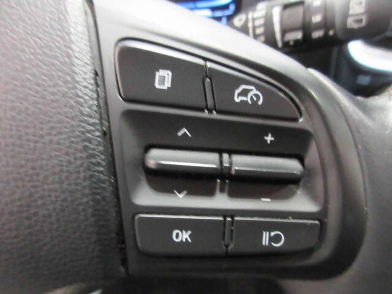 2023 Hyundai Venue PREFERRED, ALLOYS, HTD. SEATS, APPLE/ANDROID, 77K! Photo