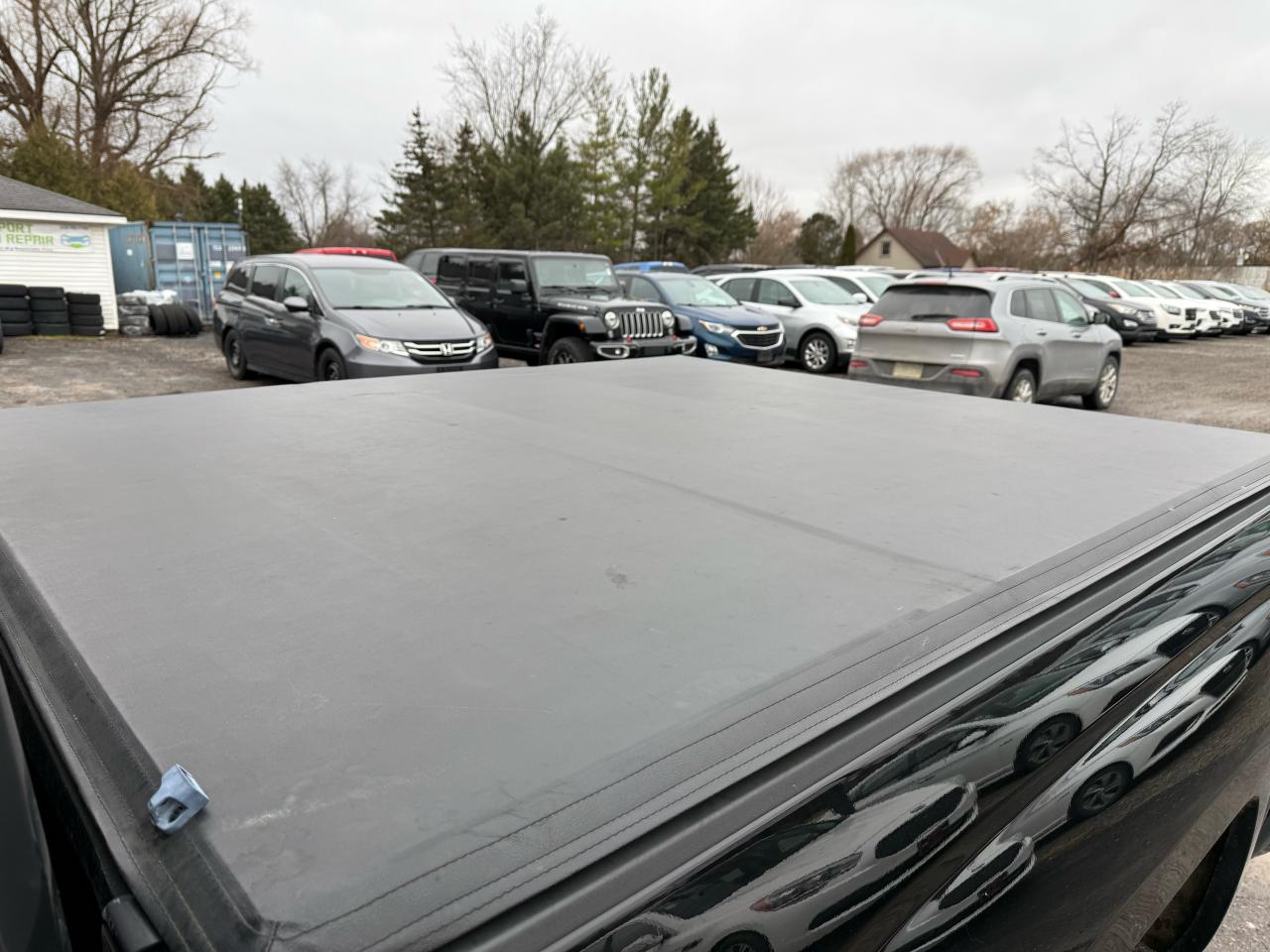 2018 Chevrolet Silverado 1500 4X4 CUSTOM Photo