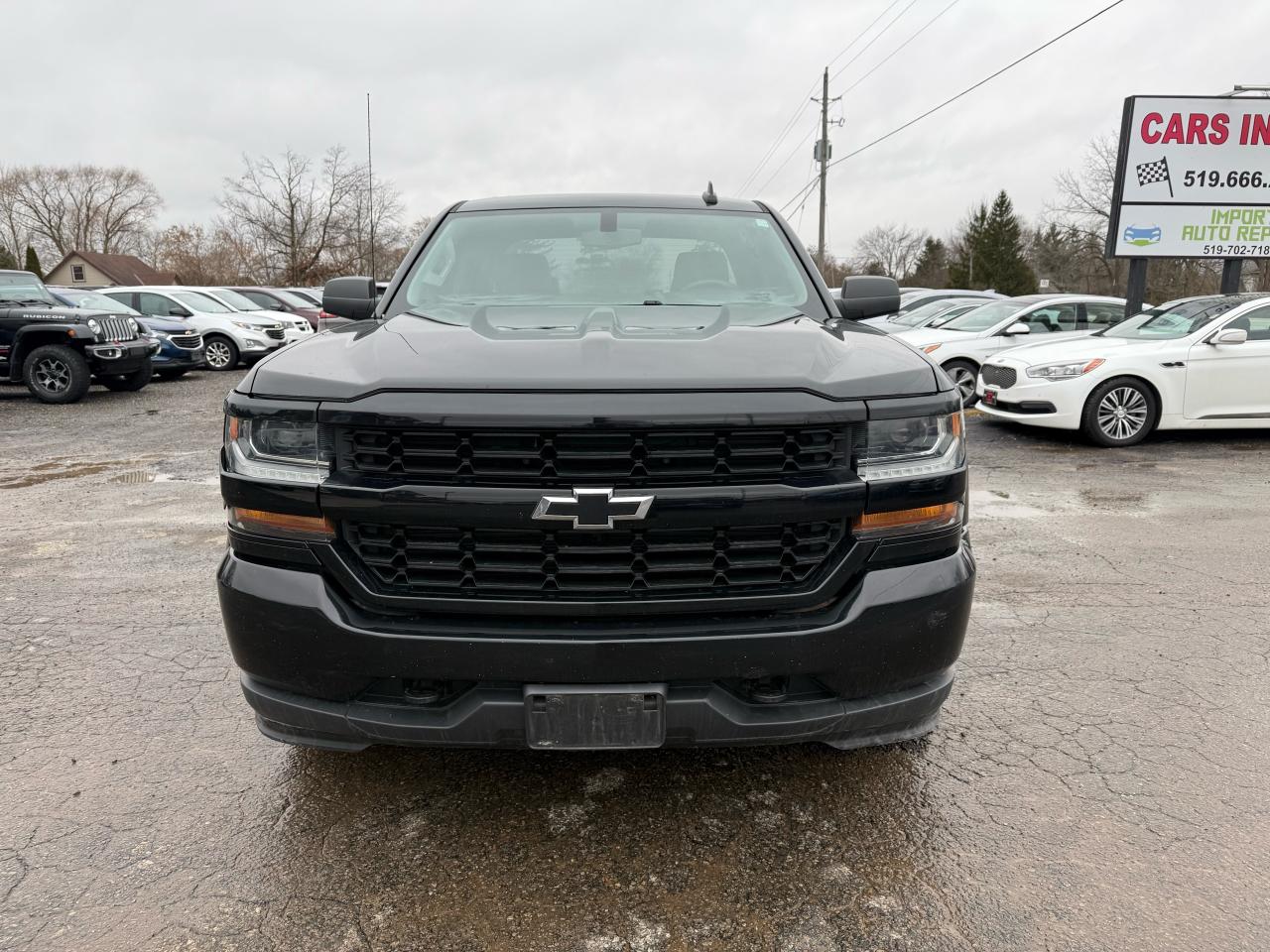 2018 Chevrolet Silverado 1500 4X4 CUSTOM Photo