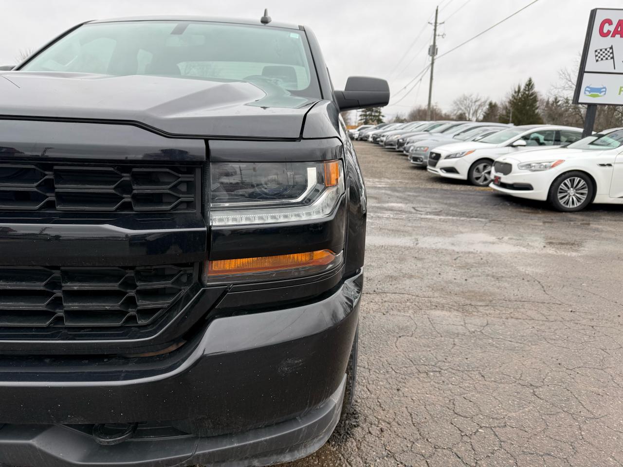 2018 Chevrolet Silverado 1500 4X4 CUSTOM Photo