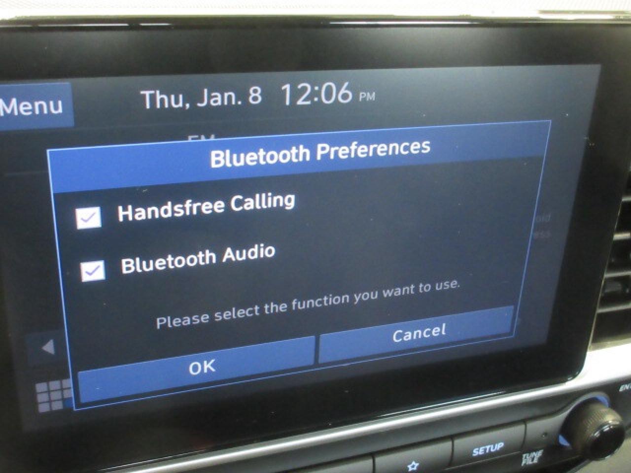 2023 Hyundai Venue PREFERRED, ALLOYS, HTD. SEATS, APPLE/ANDROID, 81K! Photo