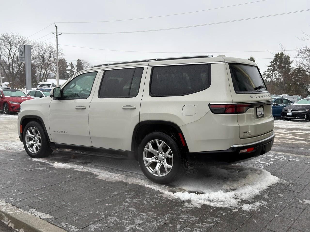 2022 Jeep Wagoneer Series II 4x4 Photo