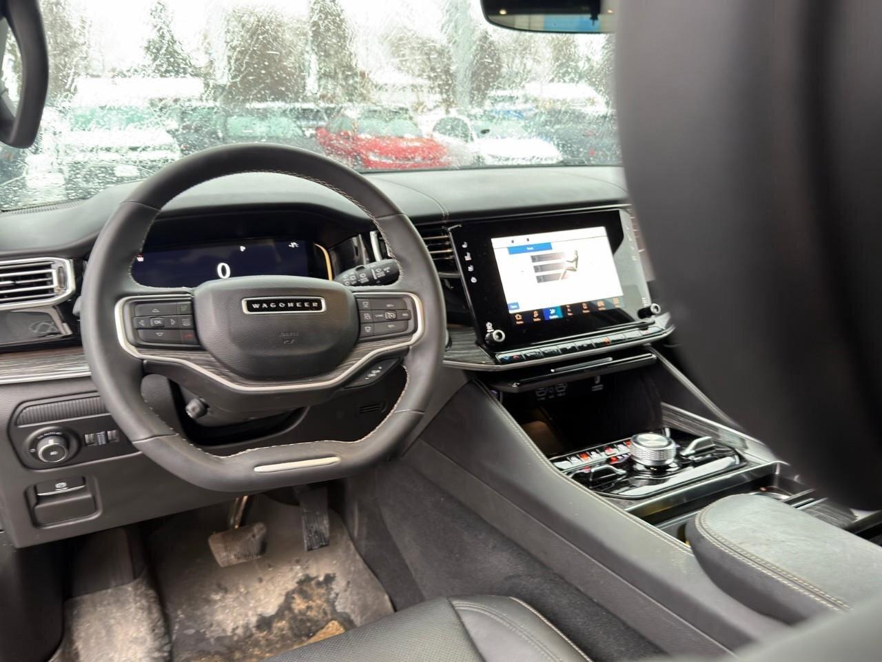 2022 Jeep Wagoneer Series II 4x4 Photo