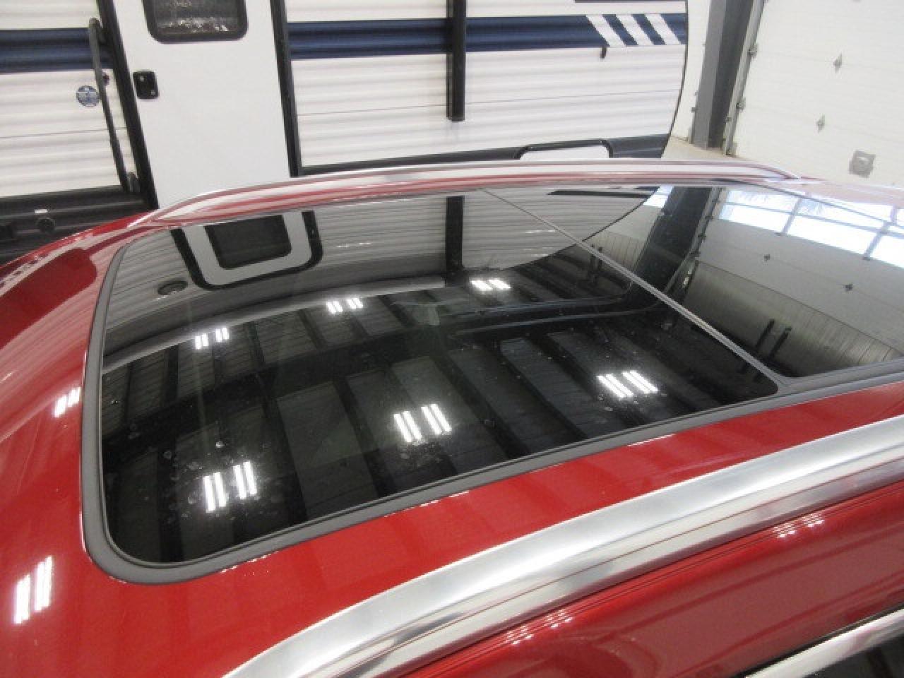 2023 Buick Envision AVENIR AWD, NAV, ROOF, LEATHER, 55K! Photo