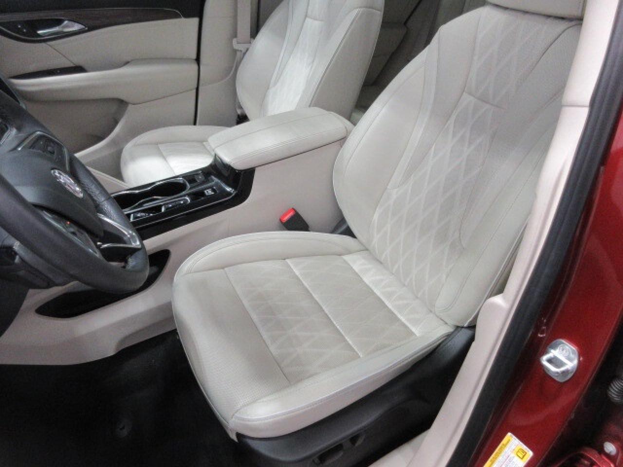 2023 Buick Envision AVENIR AWD, NAV, ROOF, LEATHER, 55K! Photo