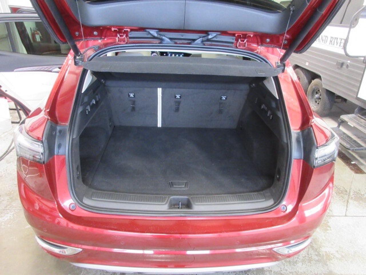 2023 Buick Envision AVENIR AWD, NAV, ROOF, LEATHER, 55K! Photo