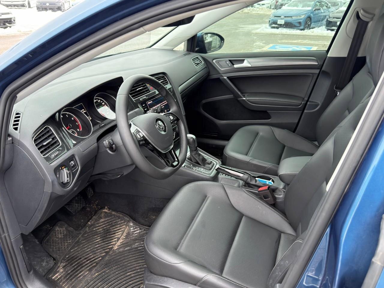 2021 Volkswagen Golf Highline 5-door Auto Photo