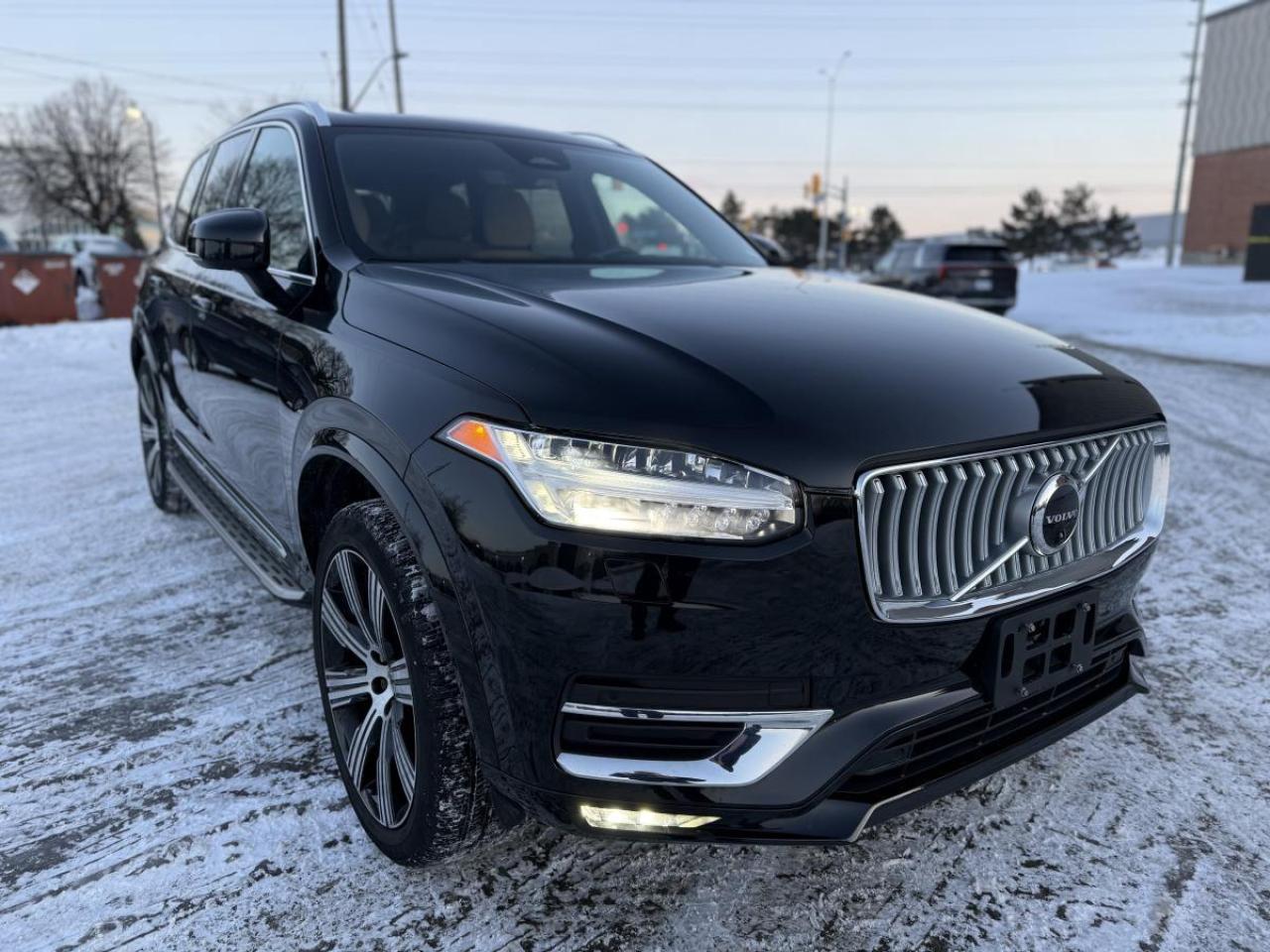 2023 Volvo XC90 B6 AWD Ultimate Bright Theme 7-Seater Photo