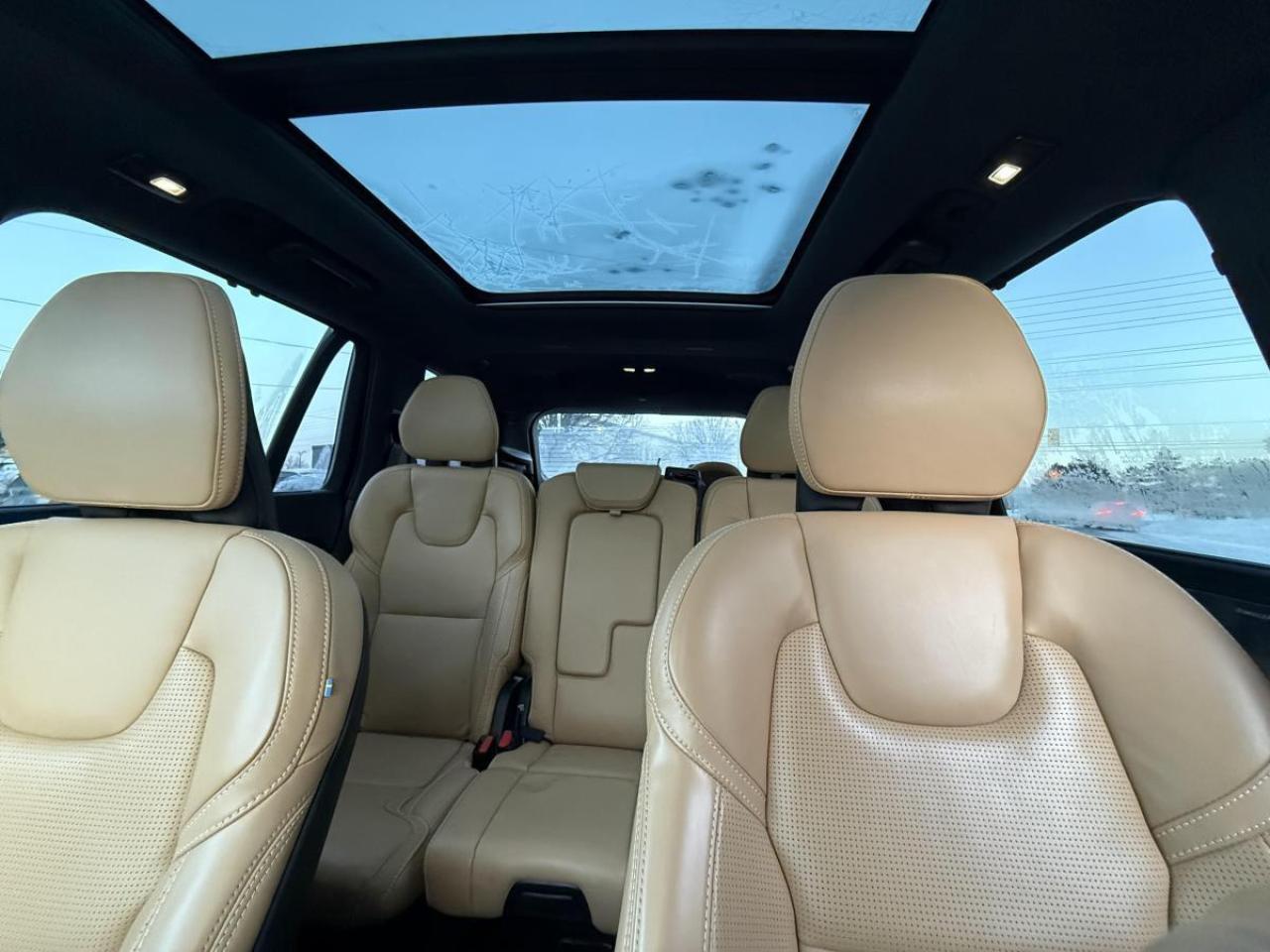 2023 Volvo XC90 B6 AWD Ultimate Bright Theme 7-Seater Photo