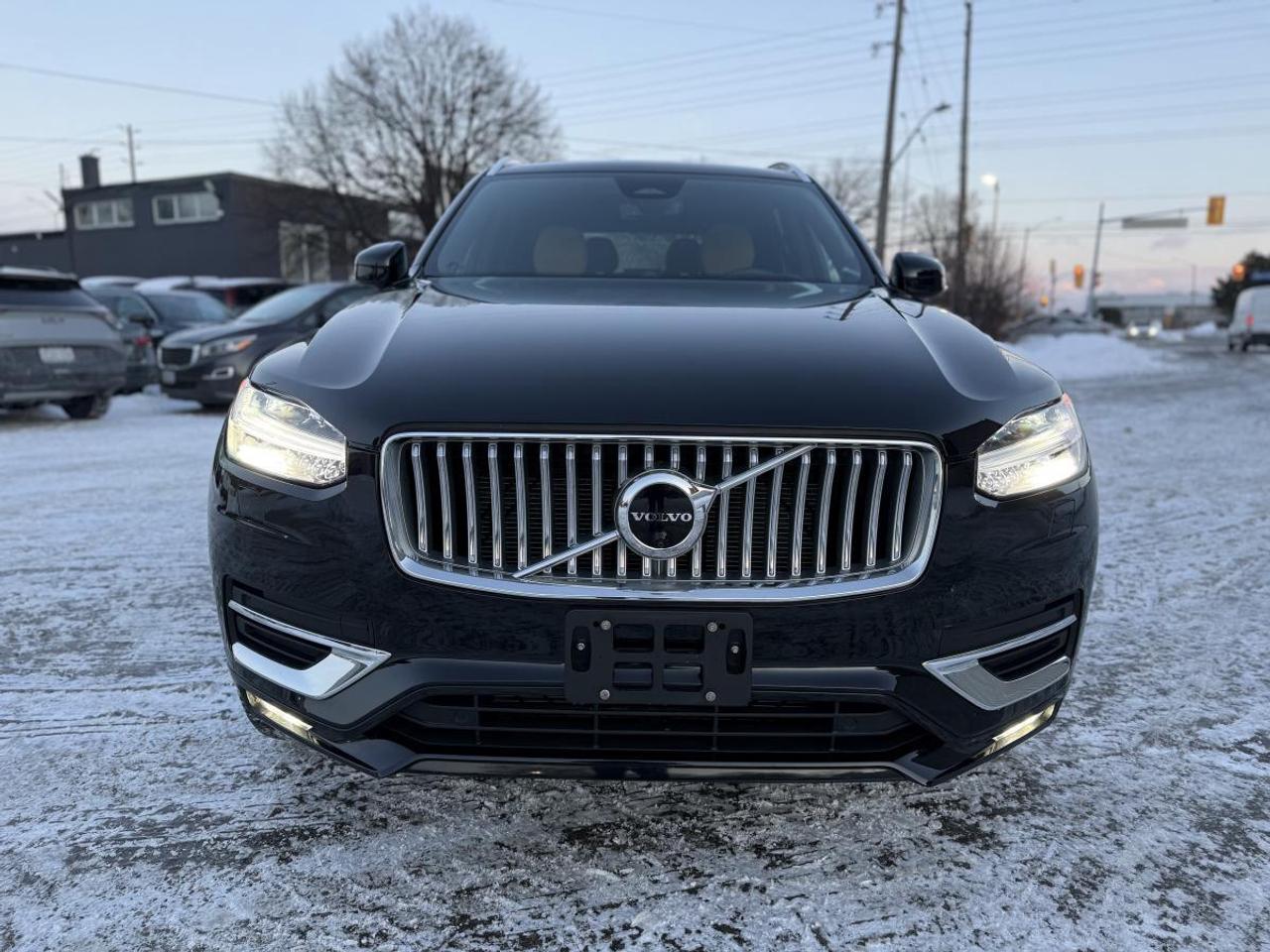 2023 Volvo XC90 B6 AWD Ultimate Bright Theme 7-Seater Photo