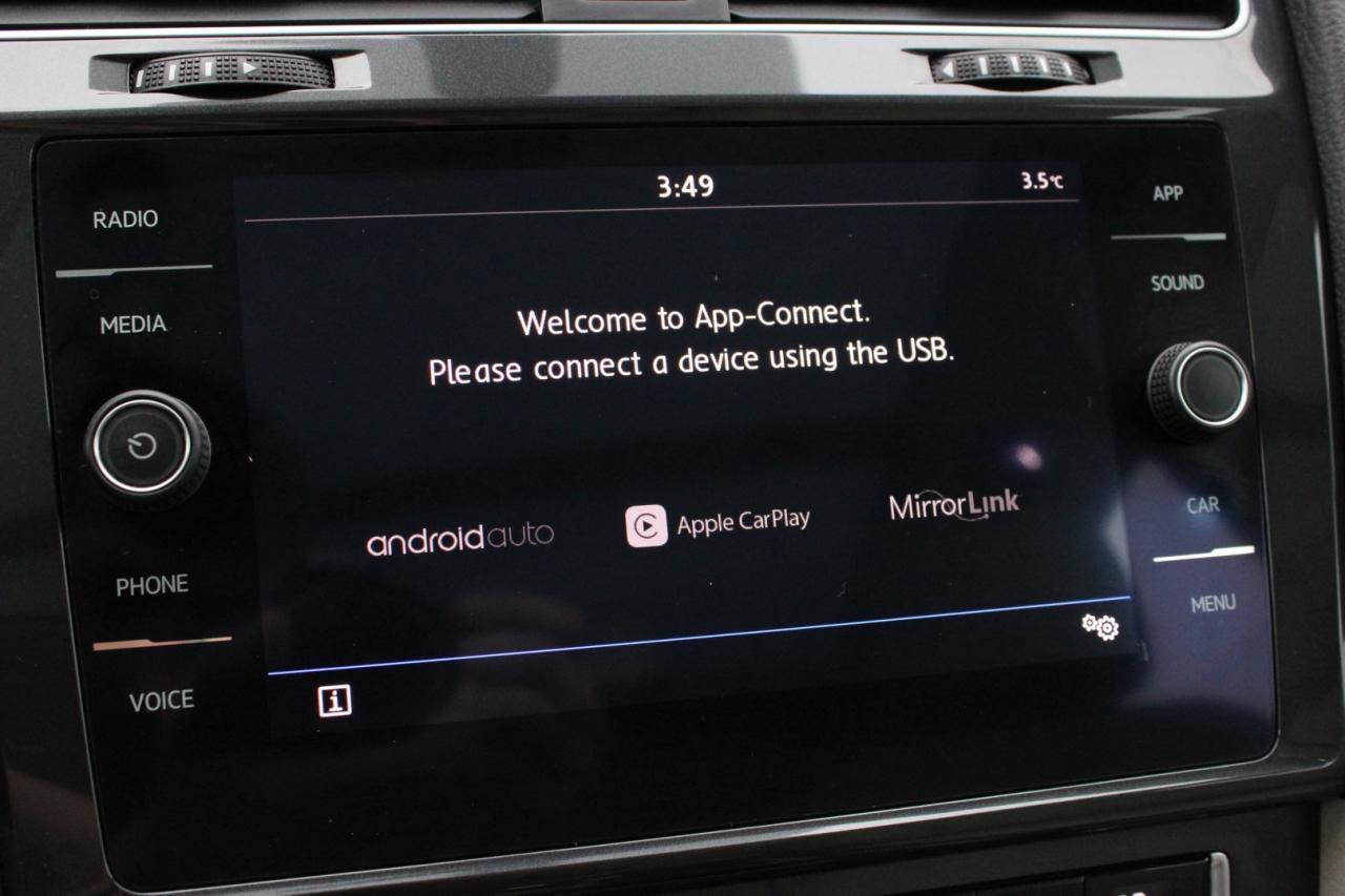 2019 Volkswagen Golf SportWagen Highline 4Motion Manual   AWD   6 Speed Photo