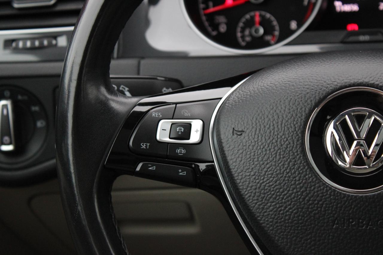 2019 Volkswagen Golf SportWagen Highline 4Motion Manual   AWD   6 Speed Photo