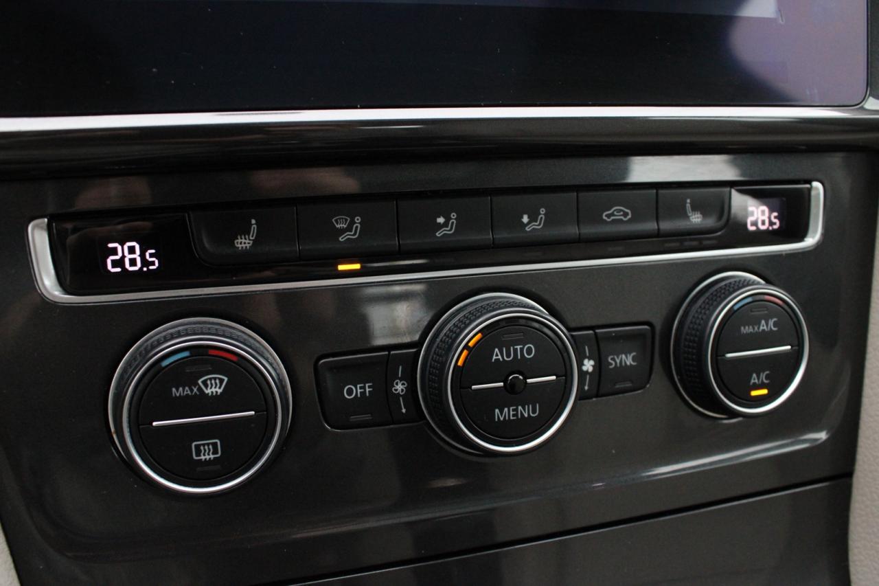 2019 Volkswagen Golf SportWagen Highline 4Motion Manual   AWD   6 Speed Photo