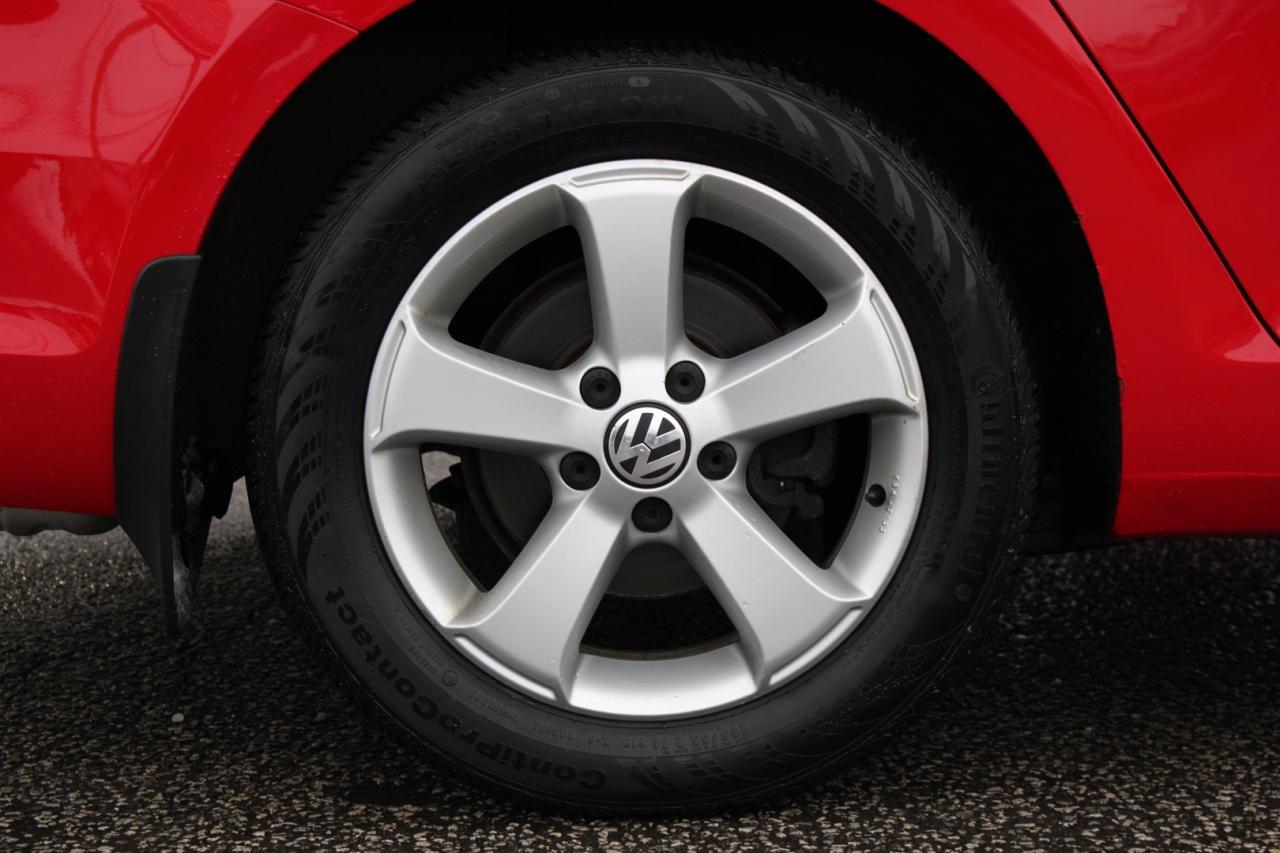 2019 Volkswagen Golf SportWagen Highline 4Motion Manual   AWD   6 Speed Photo