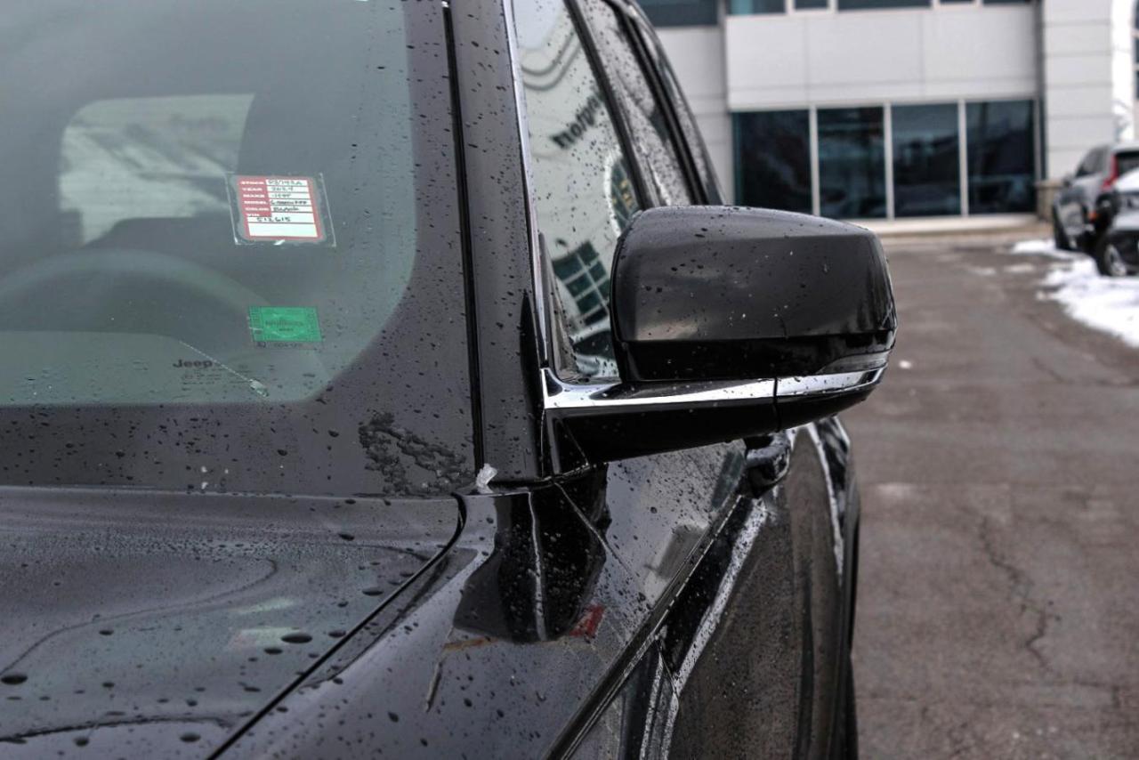 2024 Jeep Grand Cherokee LIMITED 4X4 Photo