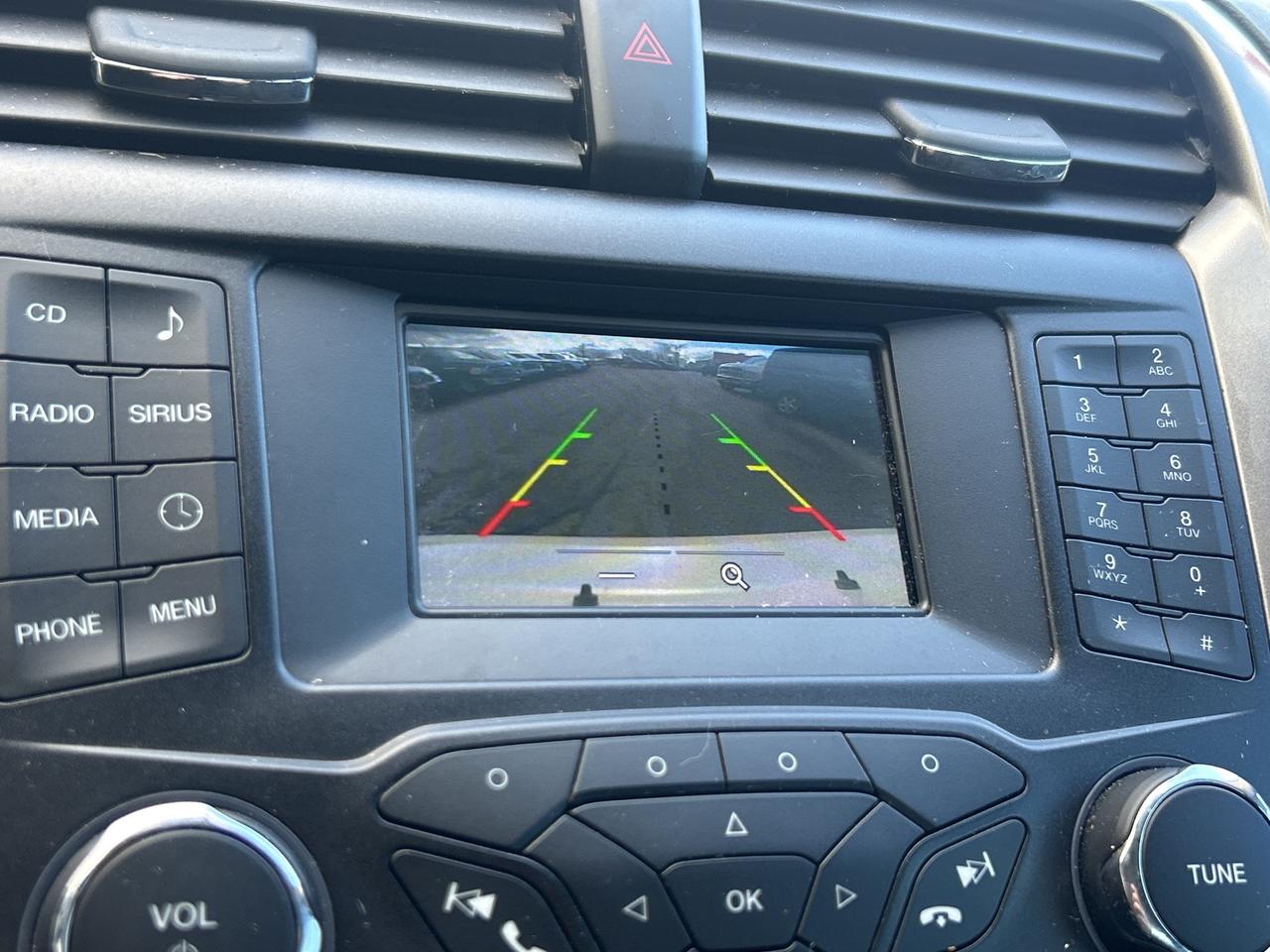 2017 Ford Fusion SE, CLEAN CARFAX, BACK UP CAMERA! Photo