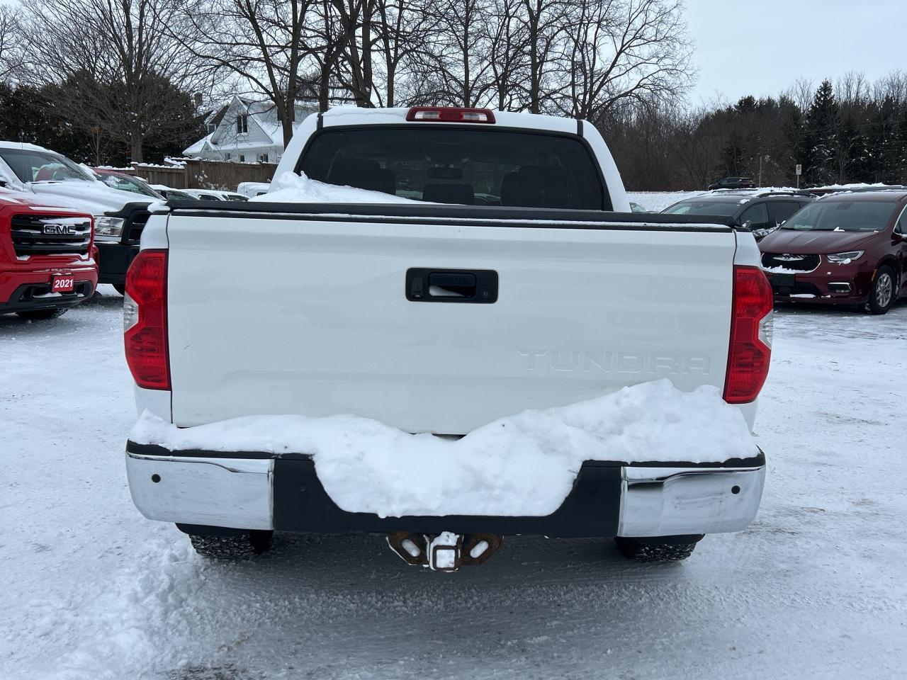 2017 Toyota Tundra SR5 TRD, SUNROOF, NAV, HEATED CLOTH, BACK UP CAM! Photo