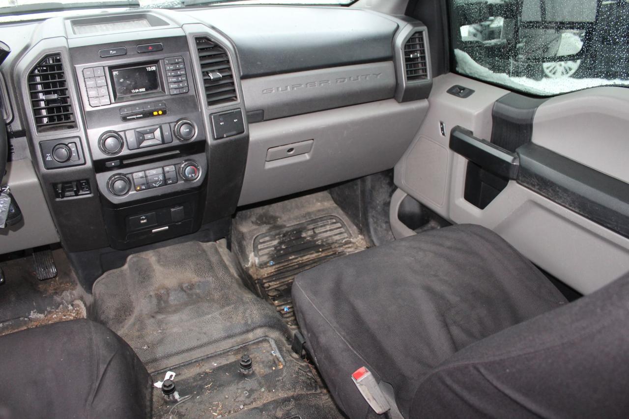 2018 Ford SUPER DUTY F-250 SRW XL Photo