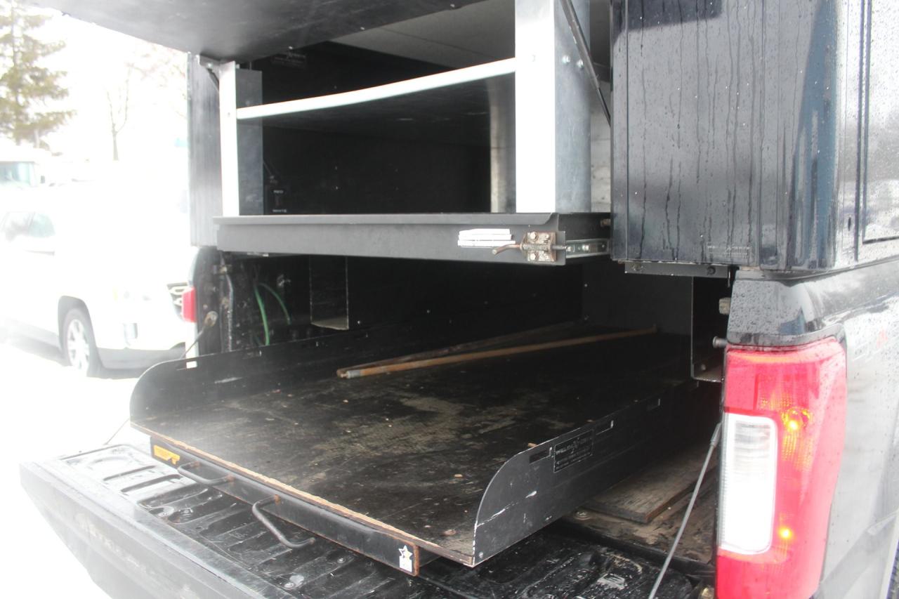 2018 Ford SUPER DUTY F-250 SRW XL Photo