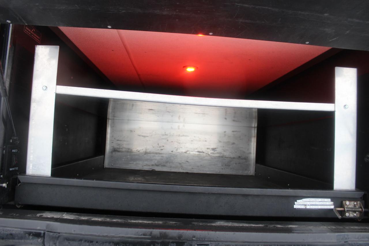 2018 Ford SUPER DUTY F-250 SRW XL Photo