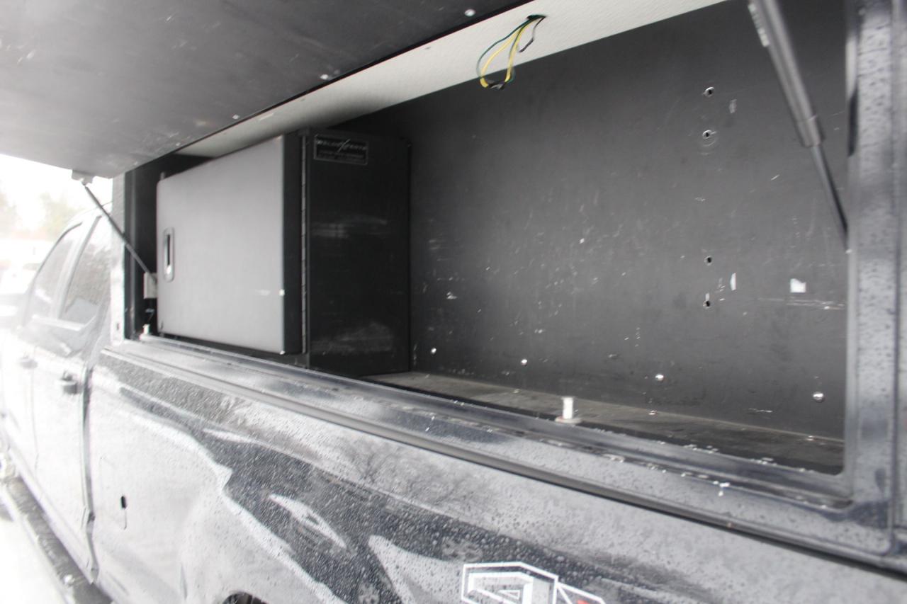 2018 Ford SUPER DUTY F-250 SRW XL Photo