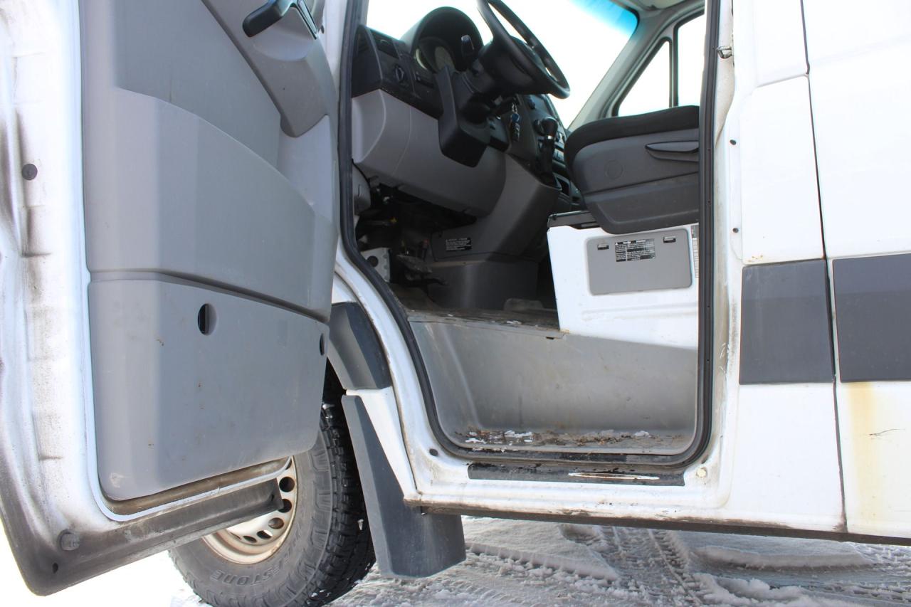 2017 Mercedes-Benz Sprinter  Photo