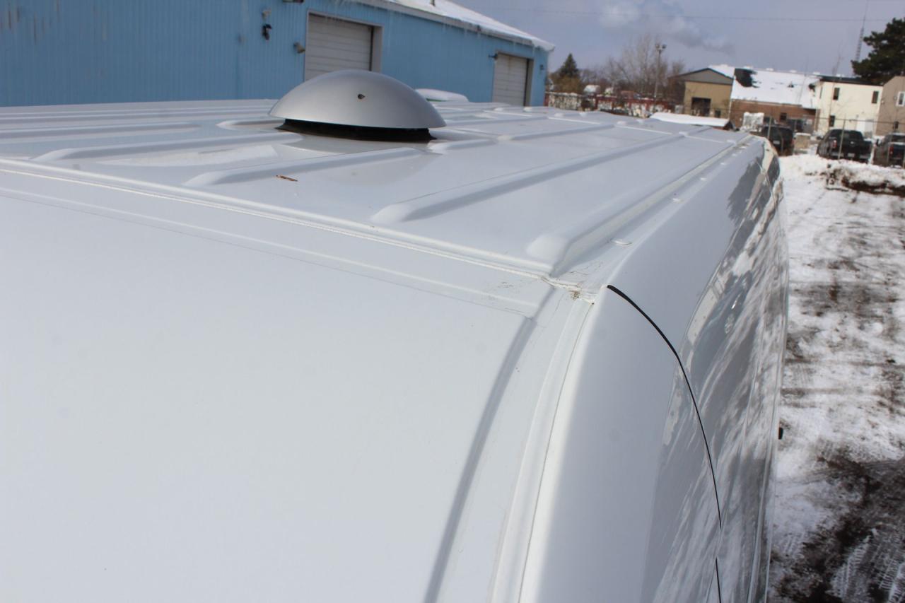 2017 Mercedes-Benz Sprinter  Photo