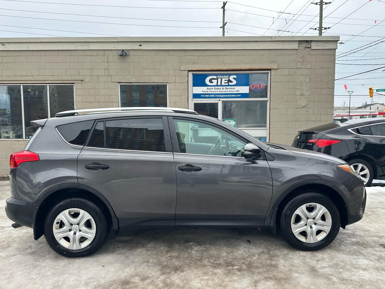 2013 Toyota RAV4 AWD LE Photo