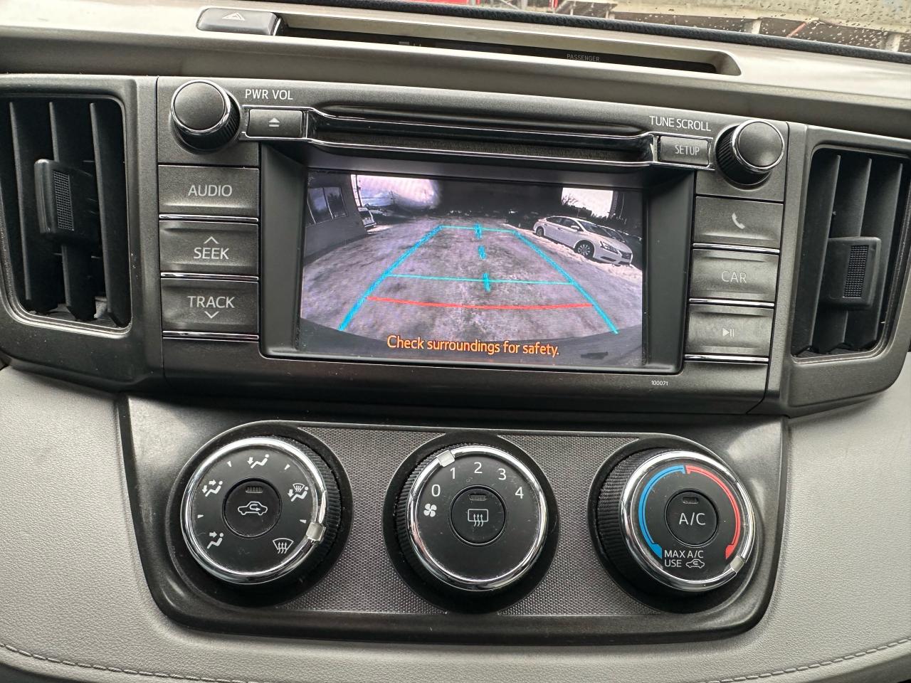 2013 Toyota RAV4 AWD LE Photo