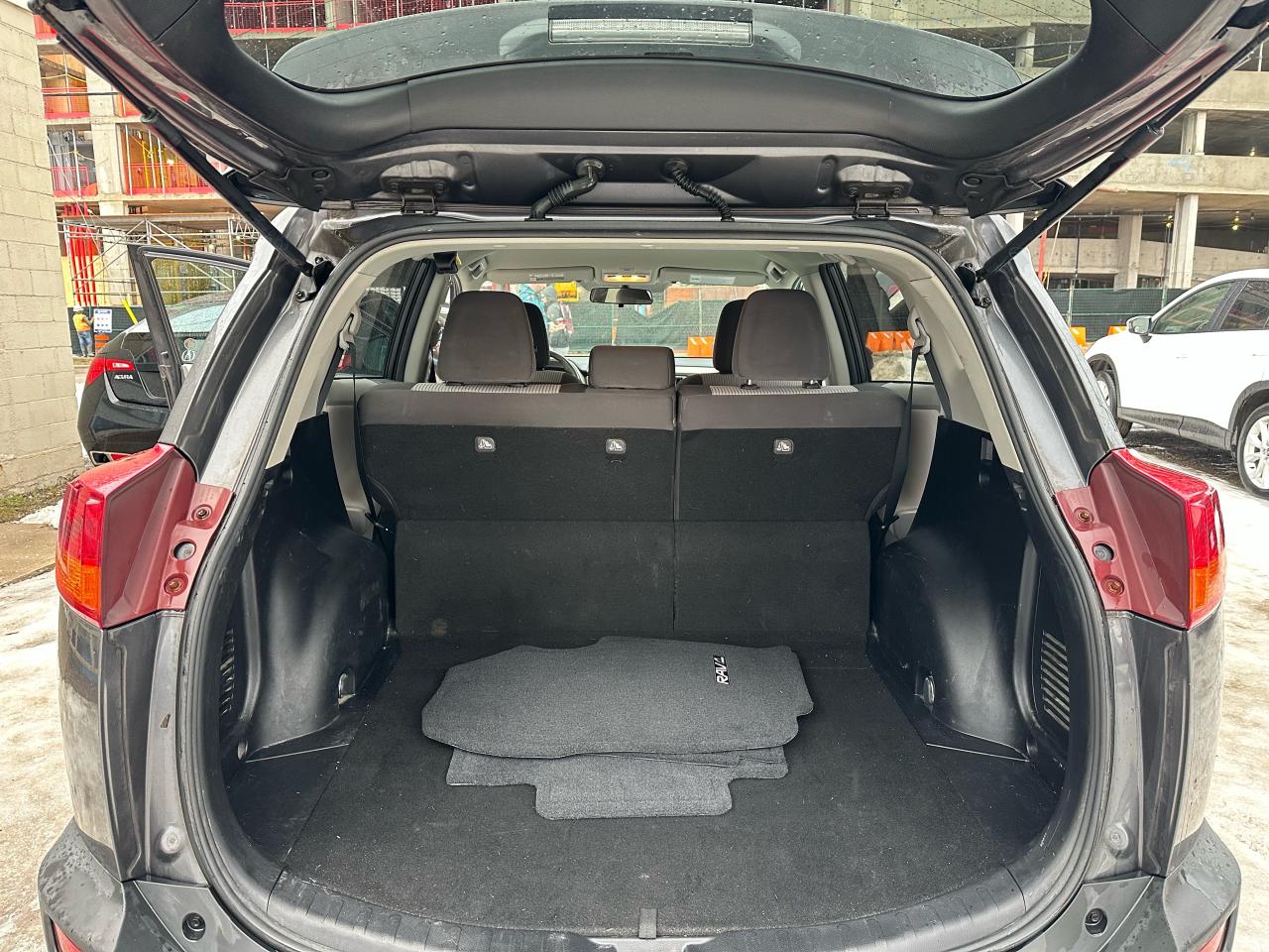 2013 Toyota RAV4 AWD LE Photo