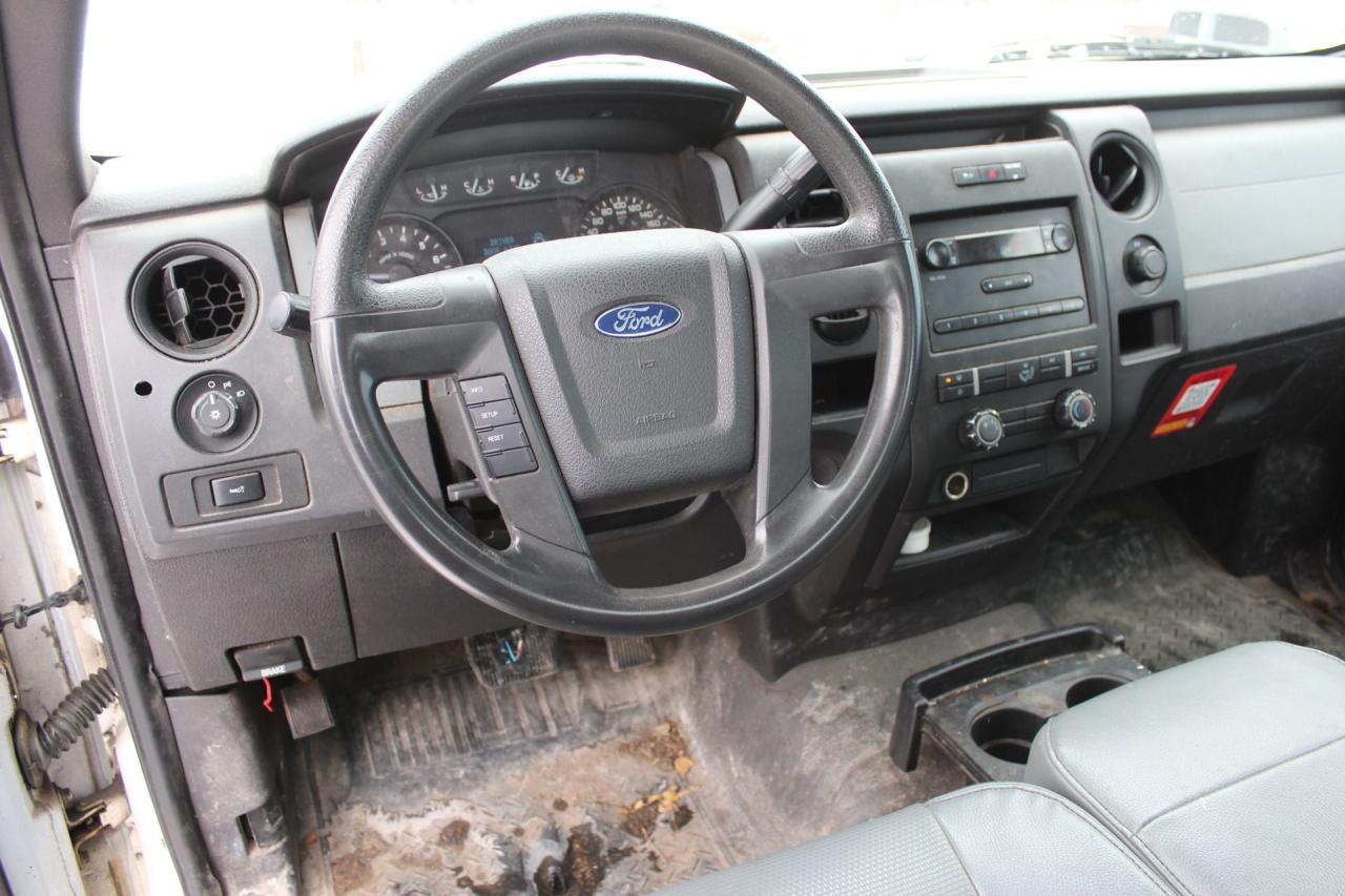 2011 Ford F-150 XL Photo3