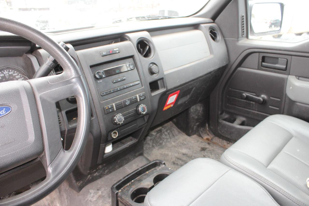 2011 Ford F-150 XL Photo