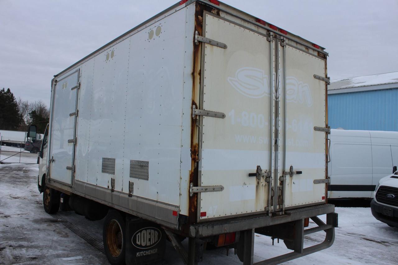 2013 Hino 195  Photo2