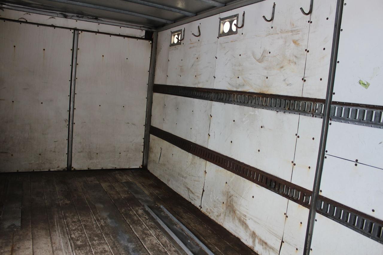 2013 Hino 195  Photo