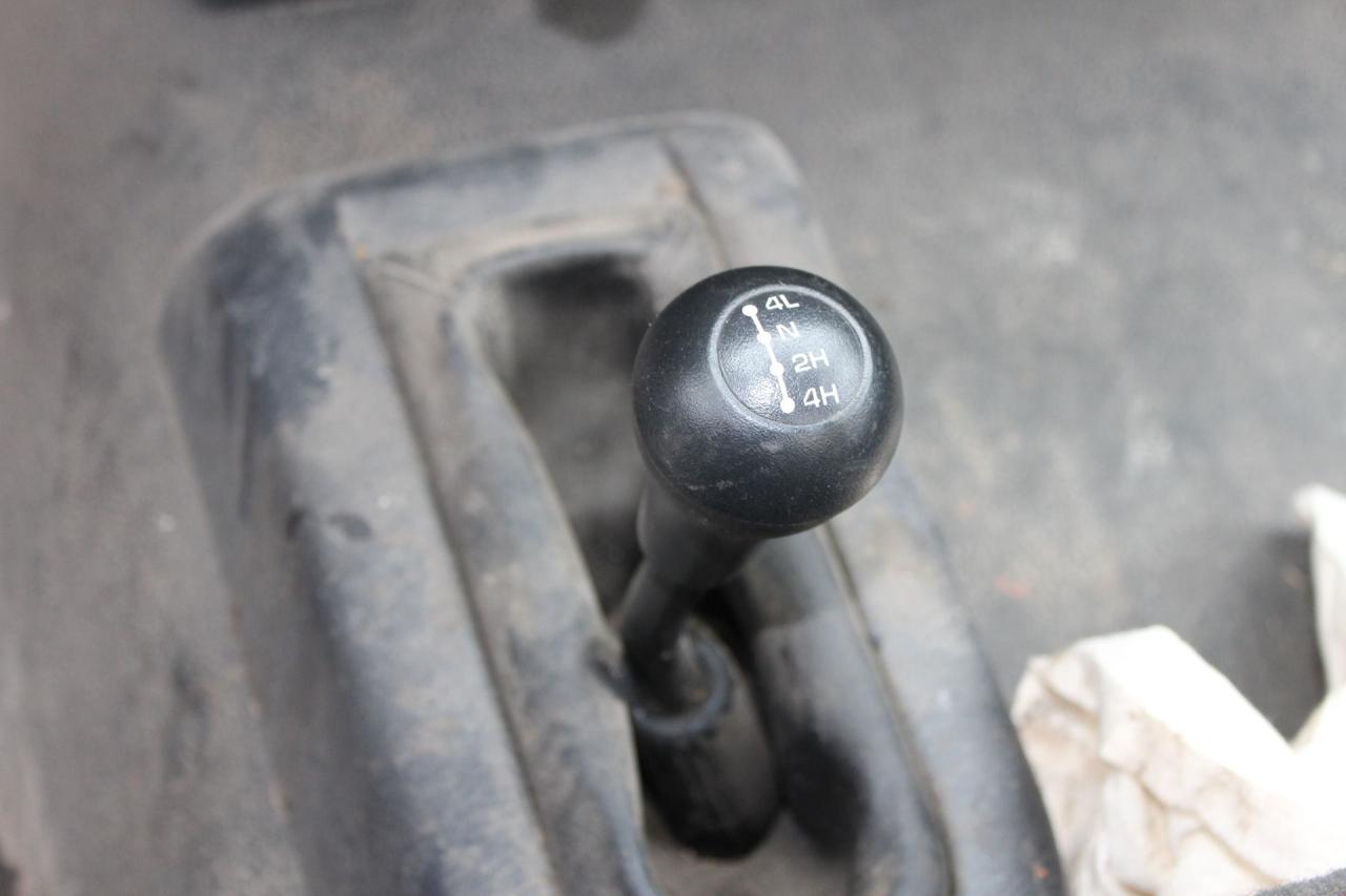 2004 Dodge Ram 2500 ST Photo