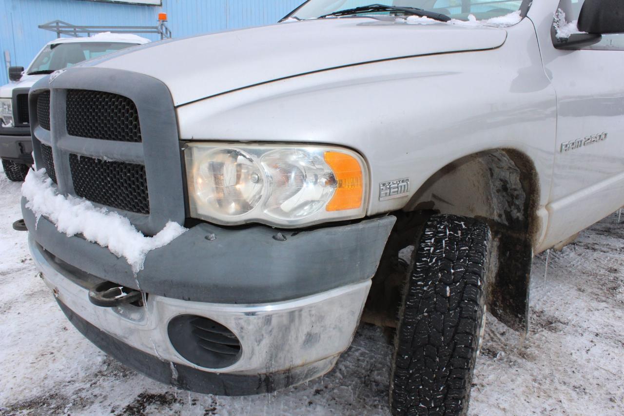2004 Dodge Ram 2500 ST Photo
