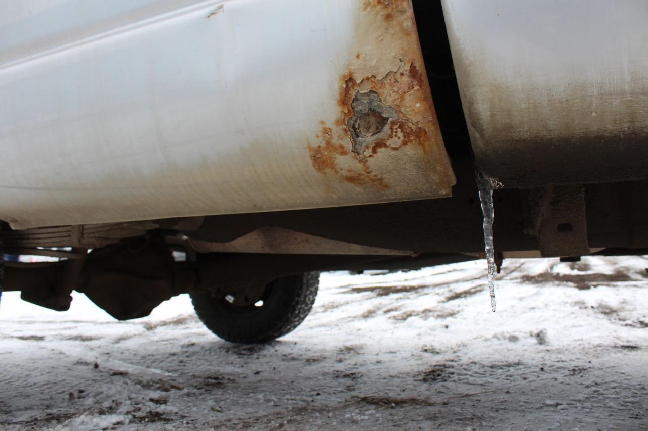 2004 Dodge Ram 2500 ST Photo