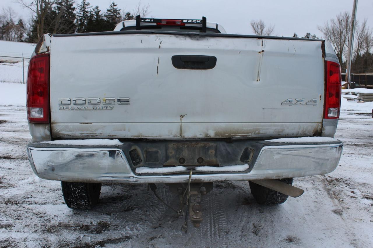 2004 Dodge Ram 2500 ST Photo