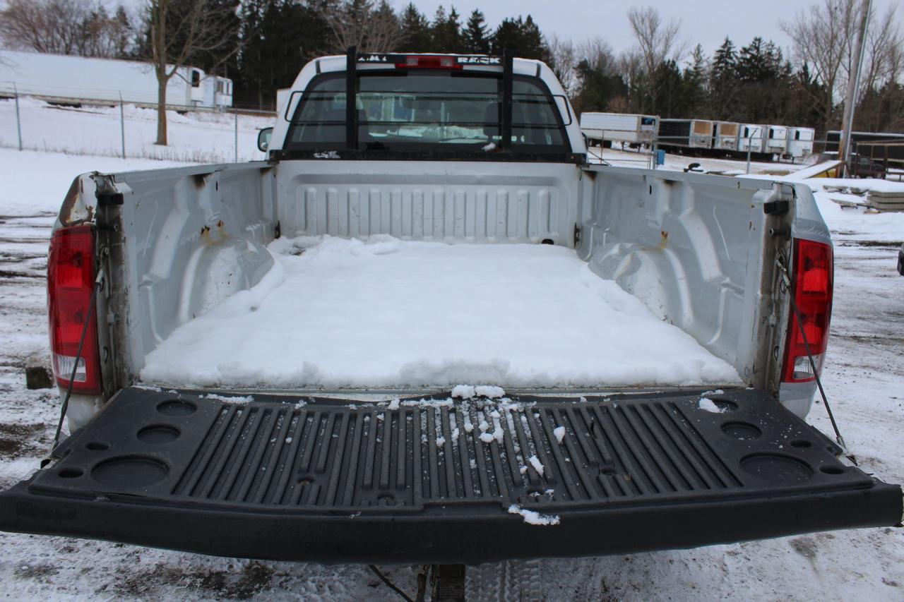 2004 Dodge Ram 2500 ST Photo