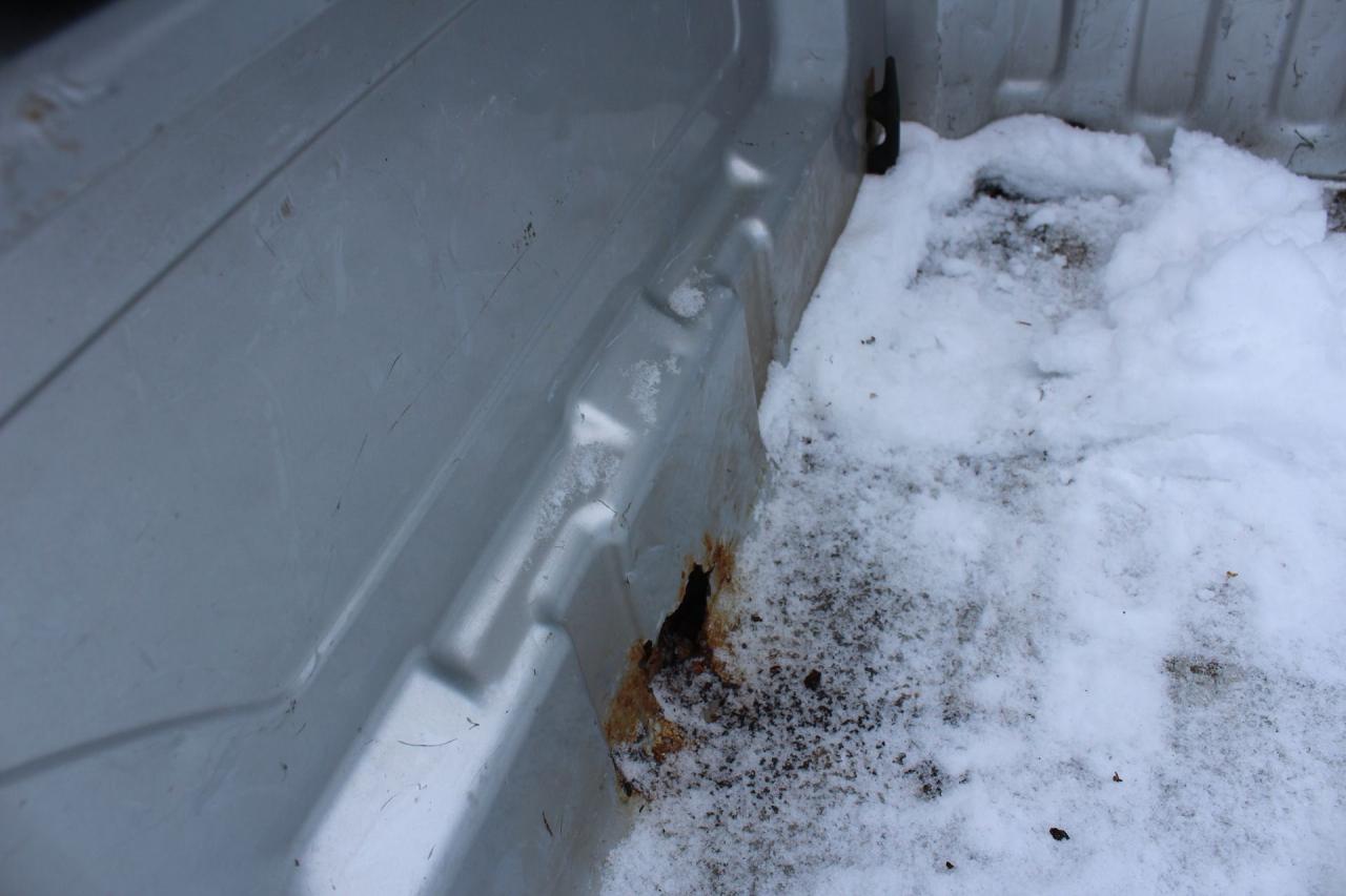 2004 Dodge Ram 2500 ST Photo