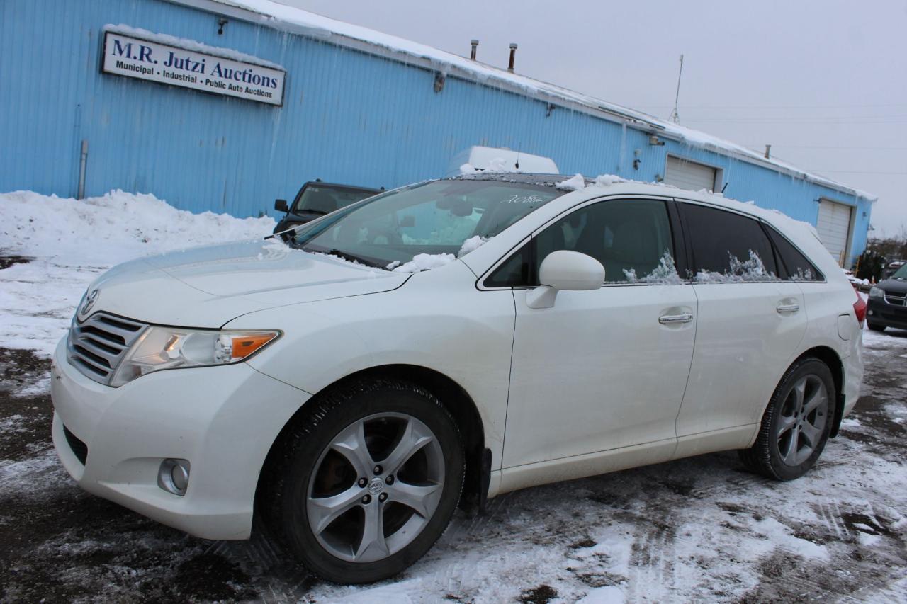 2011 Toyota Venza  Photo0