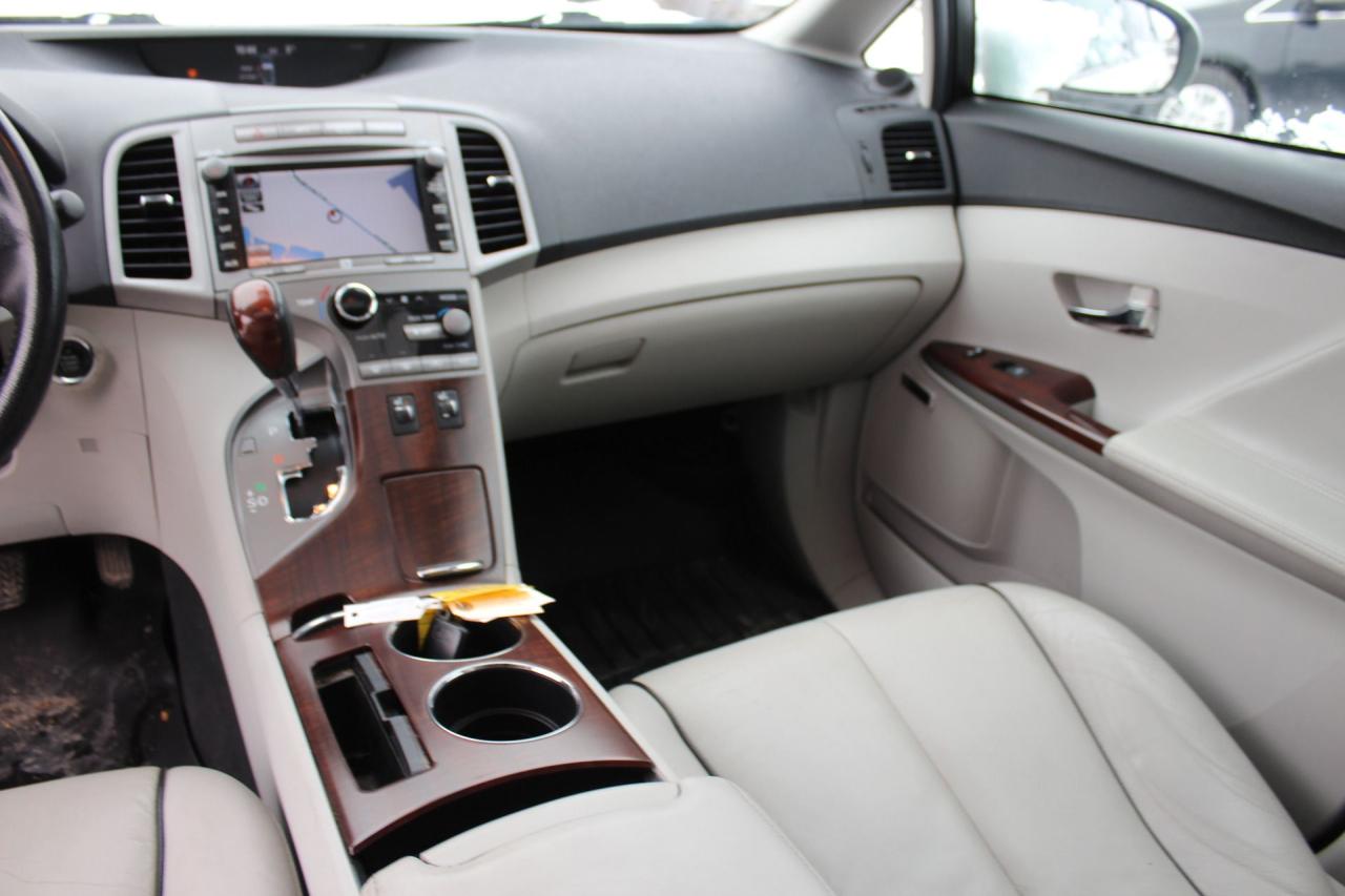 2011 Toyota Venza  Photo