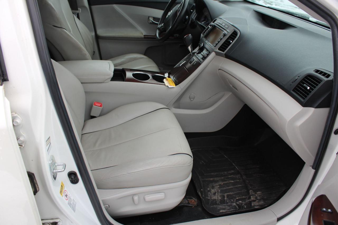 2011 Toyota Venza  Photo