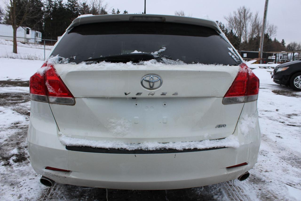 2011 Toyota Venza  Photo