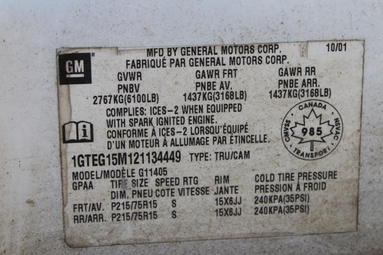 2002 GMC Savana Cargo Van  Photo