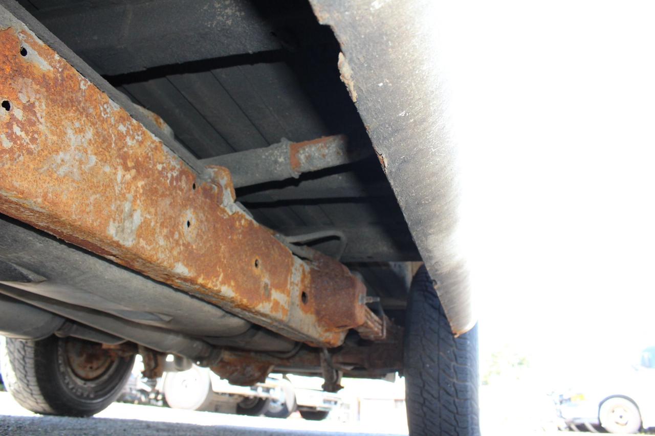 2002 GMC Savana Cargo Van  Photo