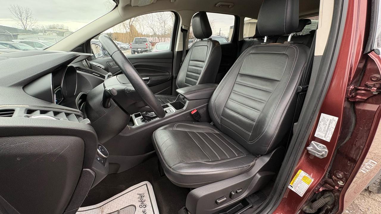 2018 Ford Escape SEL Photo