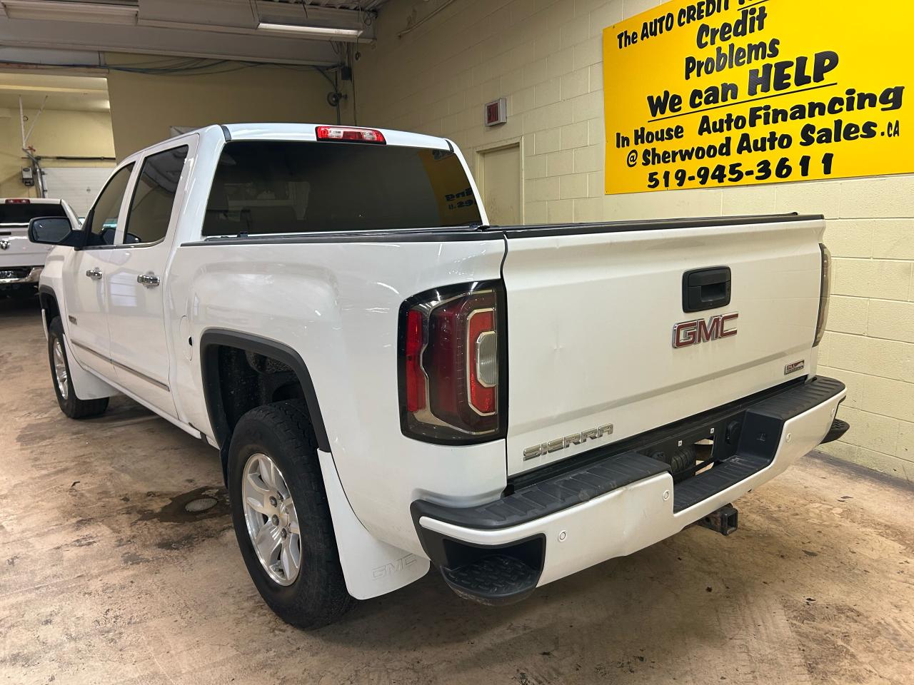 2016 GMC Sierra 1500 SLE Photo