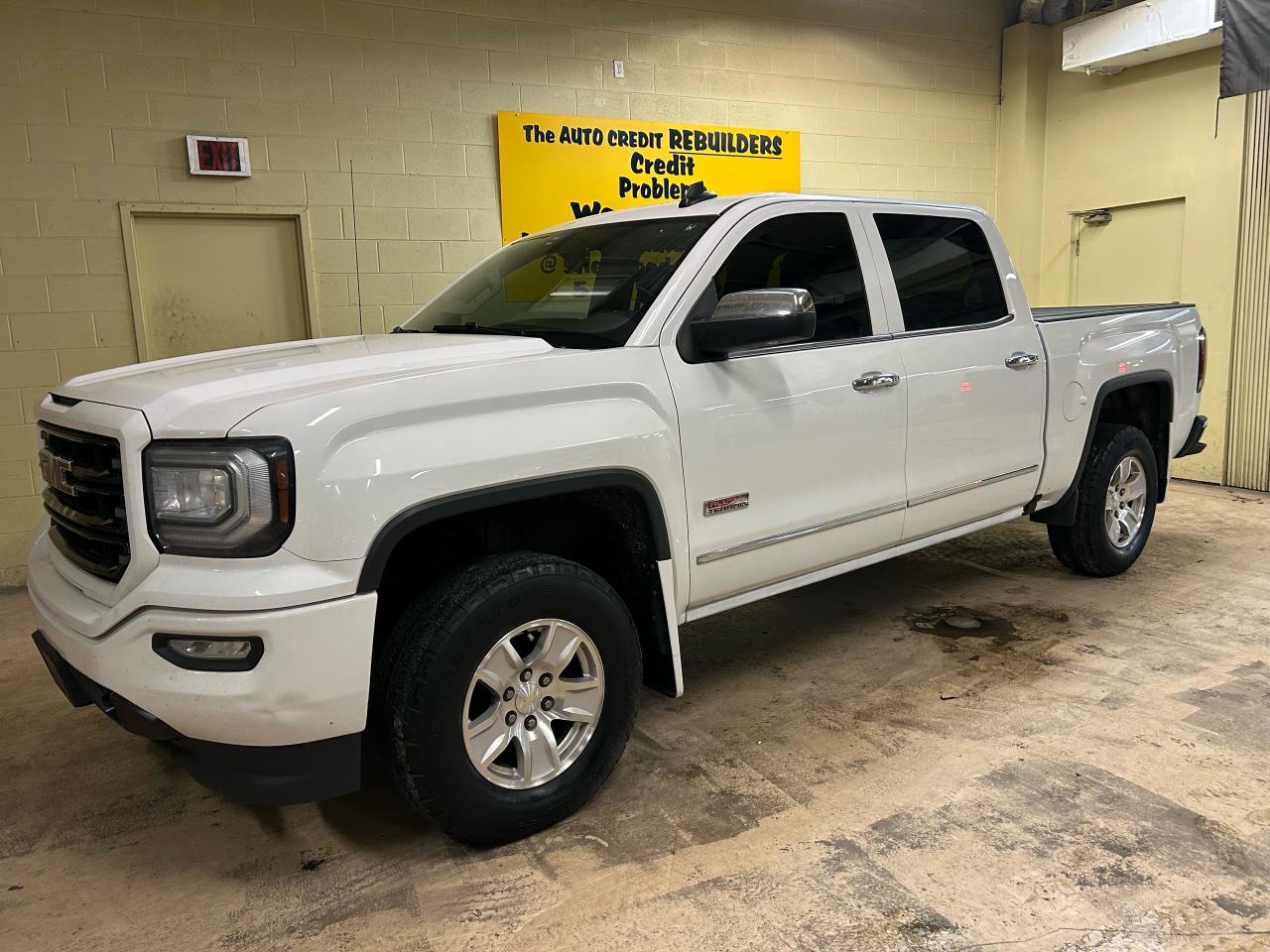 2016 GMC Sierra 1500 SLE Photo2