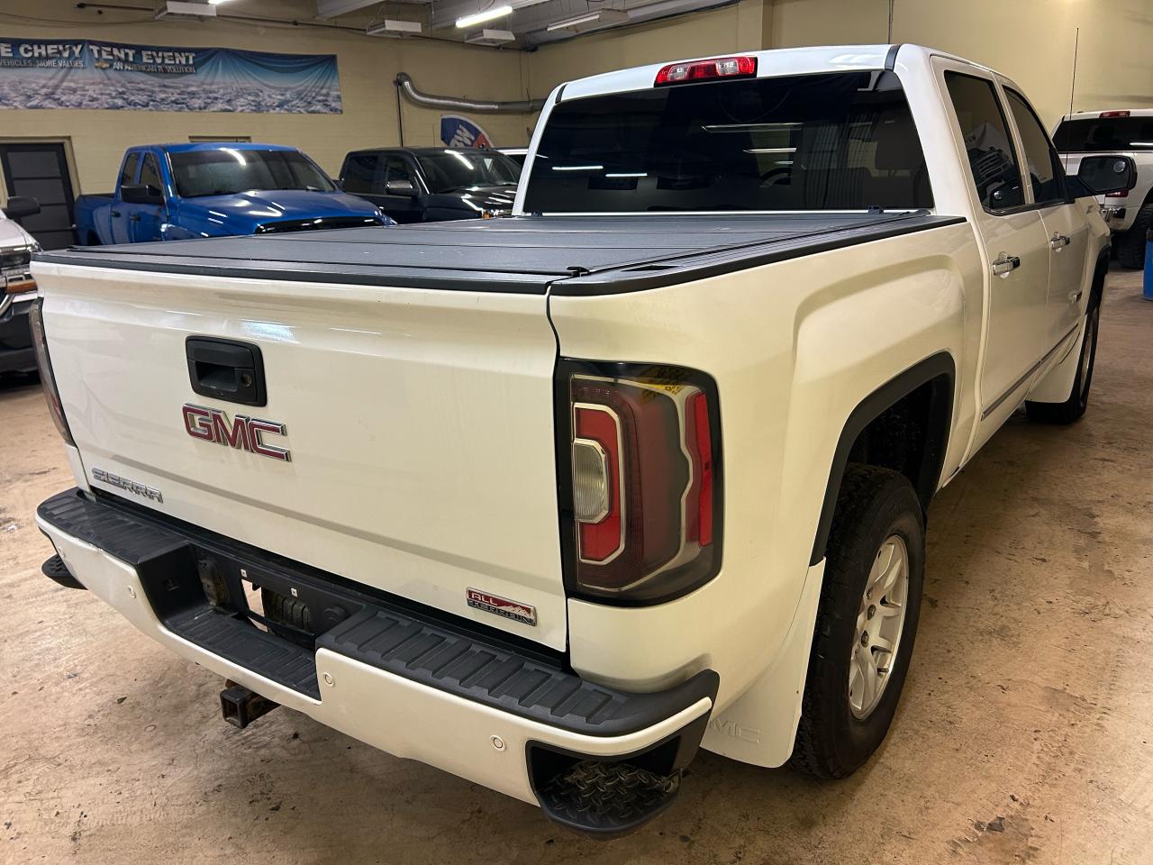 2016 GMC Sierra 1500 SLE Photo